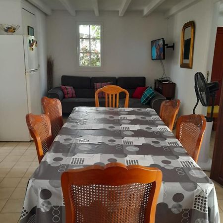 Maison Creole Chaleureuse Avec Stationnement Le Gosier  Ngoại thất bức ảnh