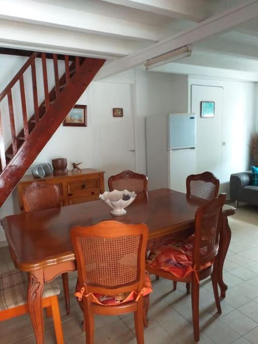 Maison Creole Chaleureuse Avec Stationnement Le Gosier  Ngoại thất bức ảnh